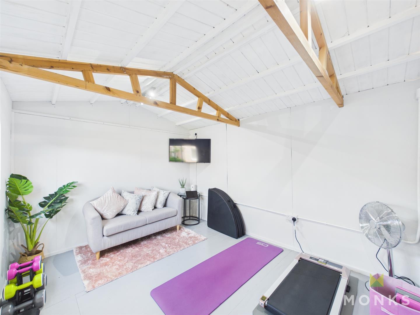 11 Hampton Close, Oswestry, SY11 1SL For Sale